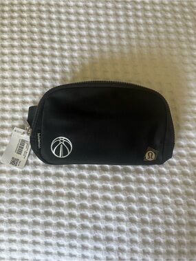 lululemon athletica Everywhere Belt Bag